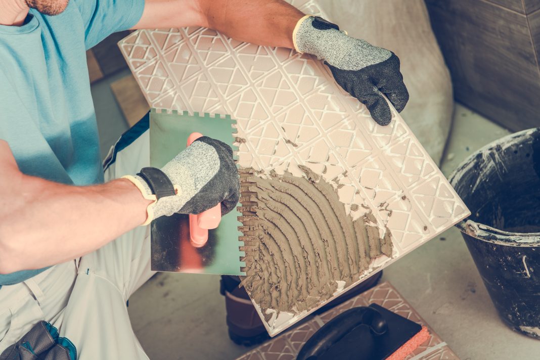 cum sa pui gresie singur acasa