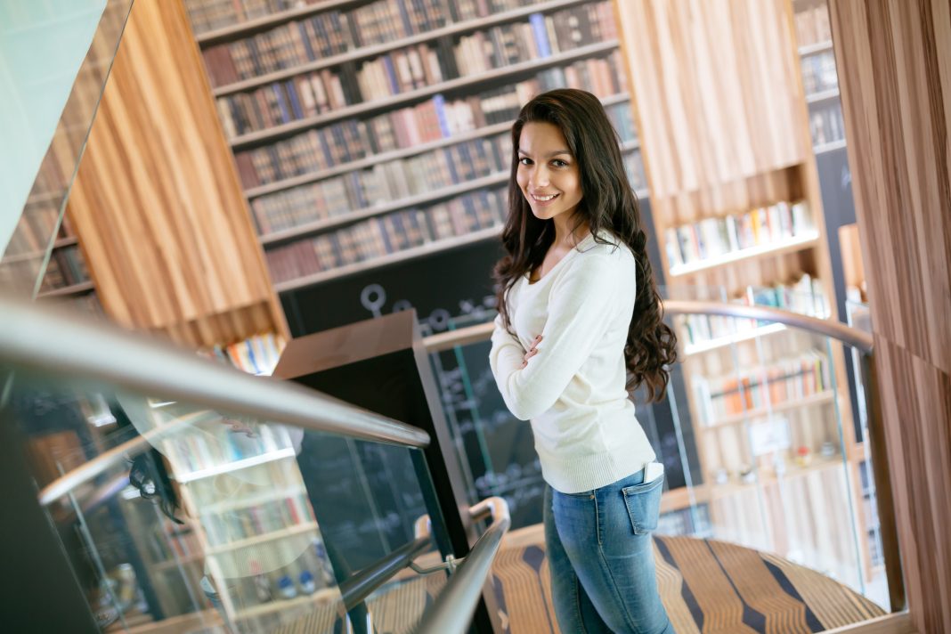 Cum să îți amenajezi biblioteca acasă idei, sfaturi și inspirație Cum să îți amenajezi biblioteca acasă idei, sfaturi și inspirație