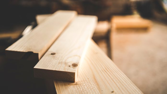Lemnul în construcții soluția sustenabilă care înlocuiește materialele tradiționale