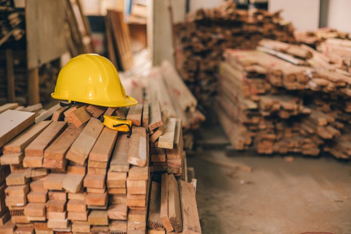 Lemnul în construcții tradiție, rezistență și modernitate