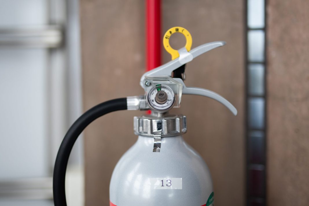 Noi reglementări în caz de incendiu. Ce se întâmplă cu locuințele open-space Noi reglementări în caz de incendiu. Ce se întâmplă cu locuințele open-space