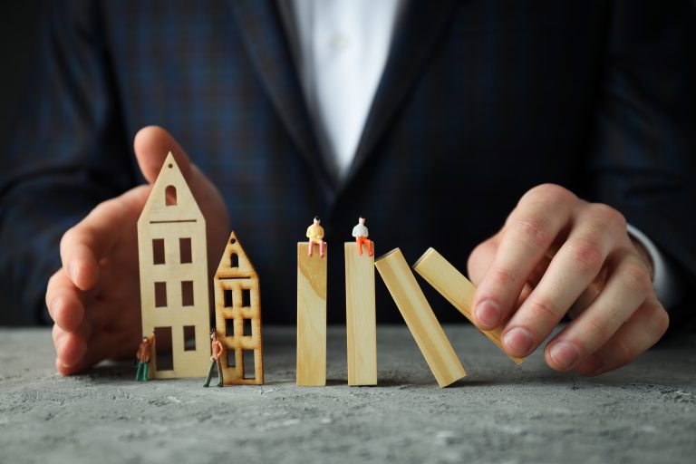 Piața imobiliară din București, în cădere