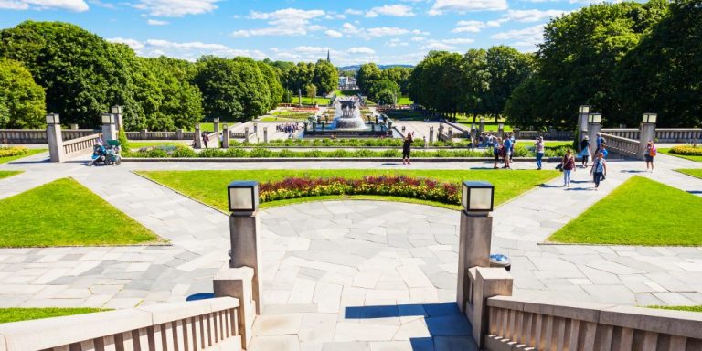 Norvegia are cel mai verde oraș din lume. România, sub media europeană în privința spațiului verde raportat la populație Norvegia are cel mai verde oraș din lume. România, sub media europeană în privința spațiului verde raportat la populație