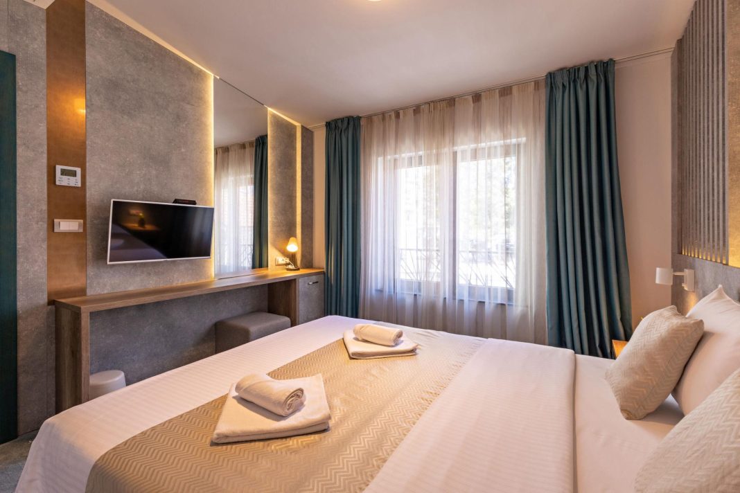Dormitoare tip hotel. Trucurile designerilor pentru un aspect premium