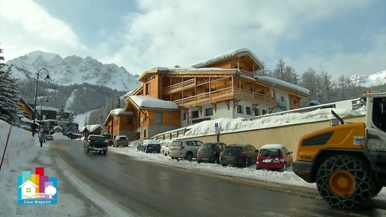 Case din bole de lemn construite în stațiunile de lux franceze de către meșterii maramureșeni/VIDEO Case din bole de lemn construite în stațiunile de lux franceze de către meșterii maramureșeni/VIDEO