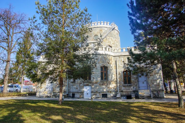 Castelul Iulia Hasdeu și restaurarea restaurării. După o investiție de peste 3 milioane de euro, monumentul intră din nou în reparații