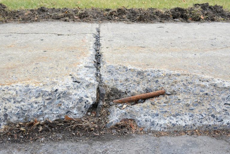 De ce apar fisurile în beton după turnare De ce apar fisurile în beton după turnare