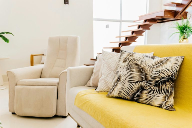 Flamestitch – textile și modele decorative; revenirea motivelor grafice în interior